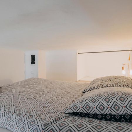 T1 Bis Bouffay Apartment น็องต์ ภายนอก รูปภาพ